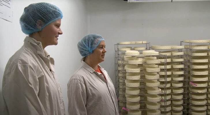 Episode 6-Looking after our customers