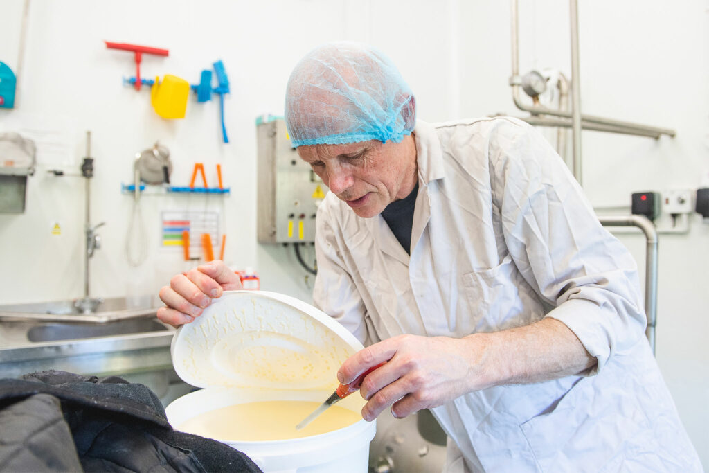 4-FenFarmDairy Making of Bungay Butter